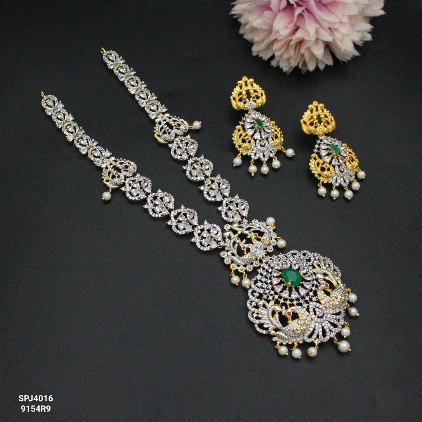 4016GJ Double Peacock Short Necklace Set Green With Screw Back Earrings