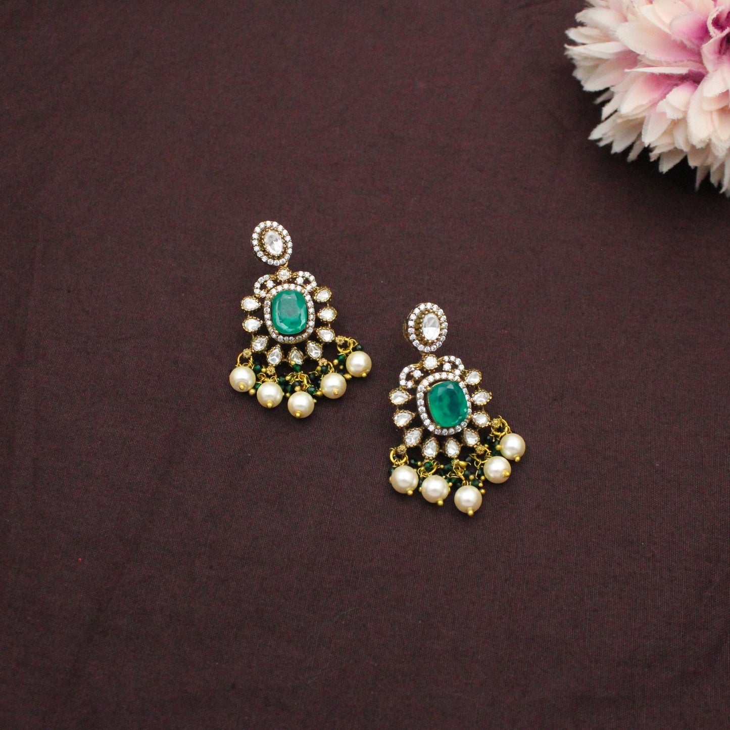 42479 Victorian Moissanite White Poth Mala Green With Push Back Earrings