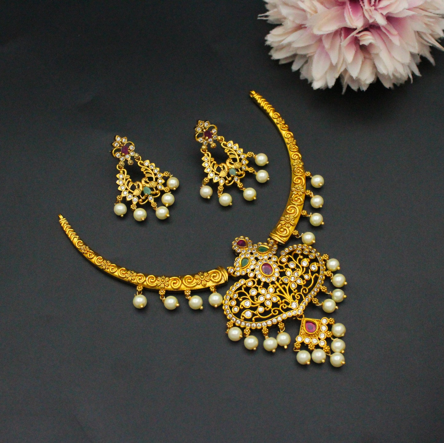 42495 Floral Mutli Stone Kante With Push Back Earrings