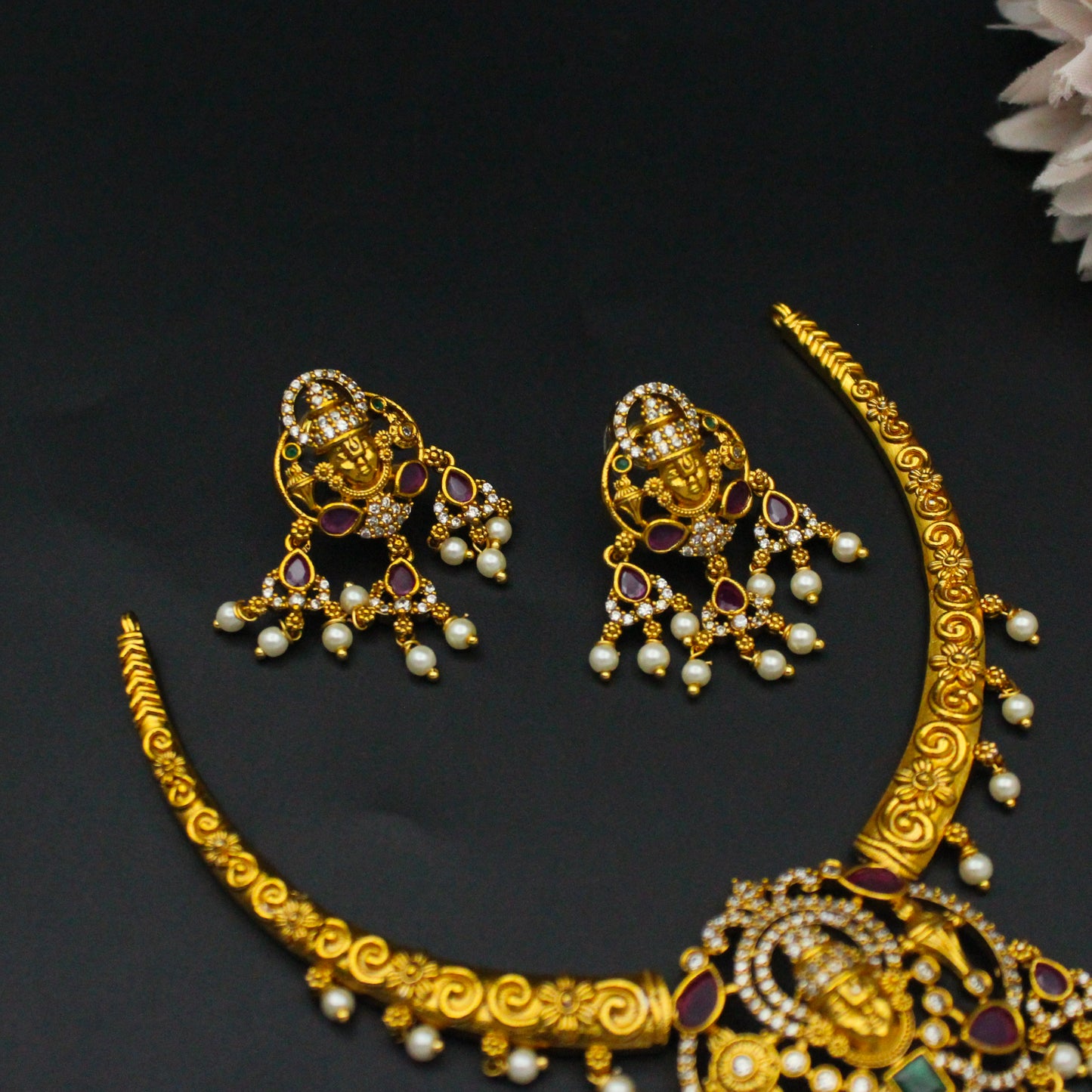 42494 Balaji design nakshi kanthe with earrings