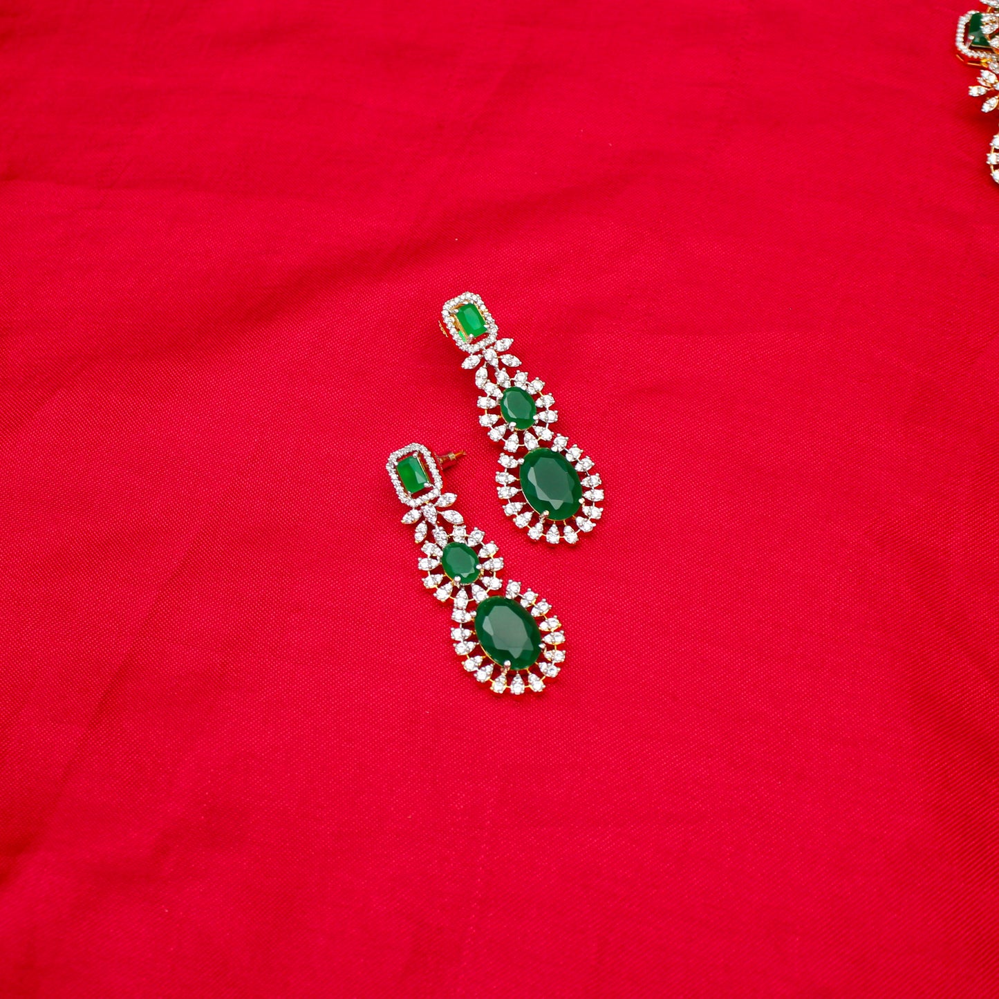 42513 GJ 2 Layers Long Necklace Set Green