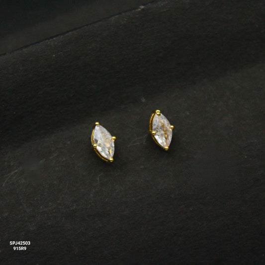 GJ Small Studs White