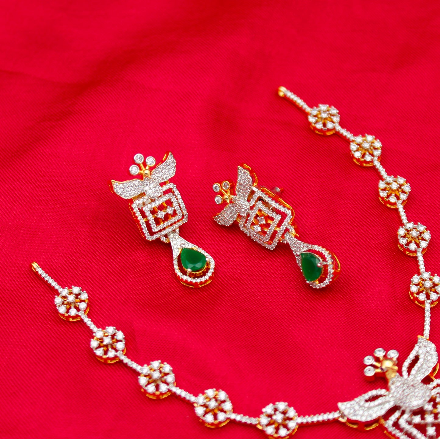 42517 GJ Fancy Short Necklace Green