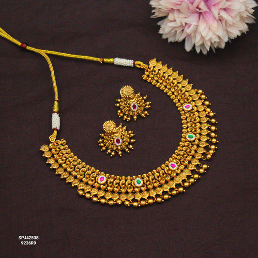 42508 Nakshi Kasulu Short Necklace Set With Golden Balls