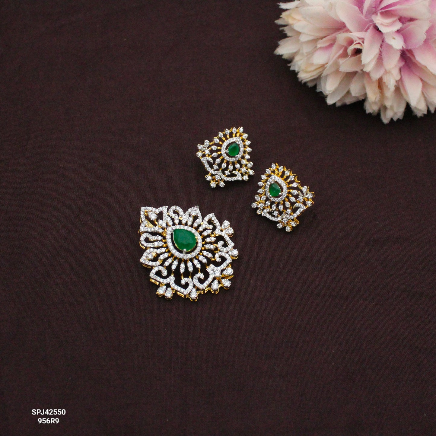42550 GJ Pendant Set Green