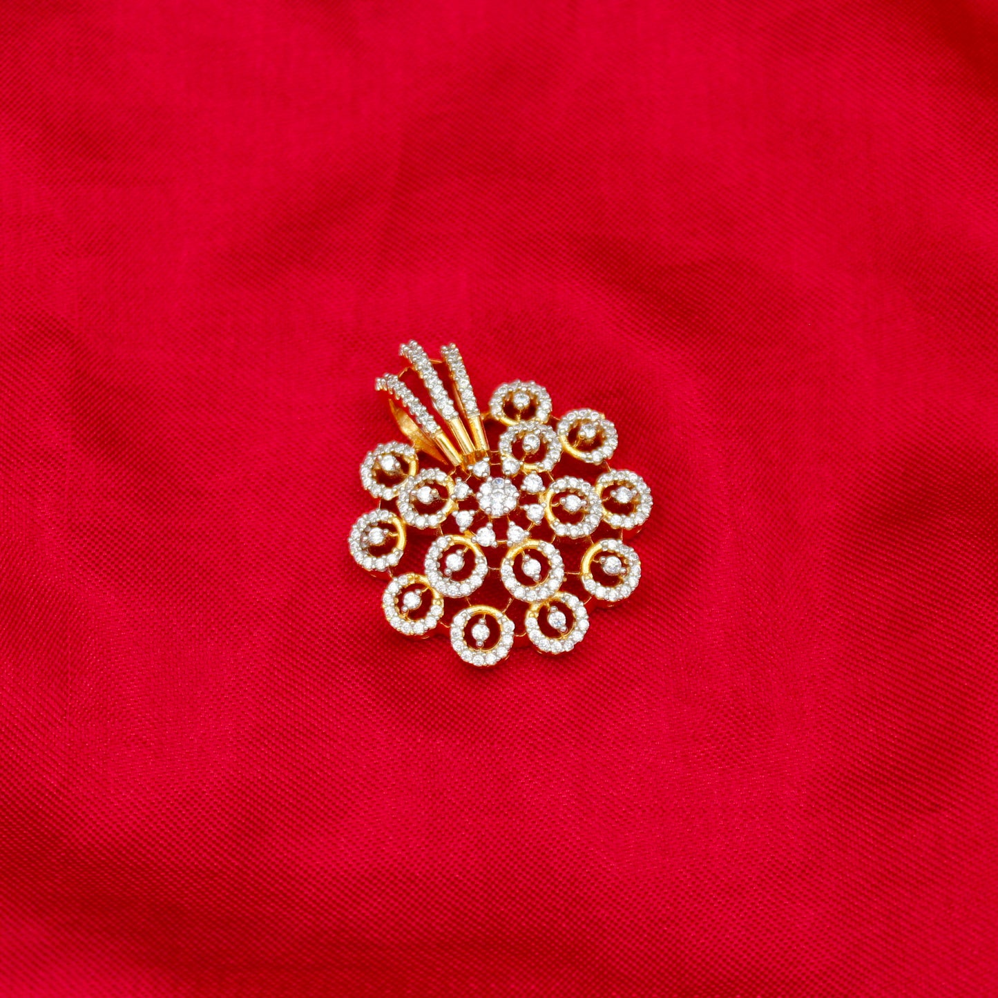 42556 GJ White Fancy Pendant Set