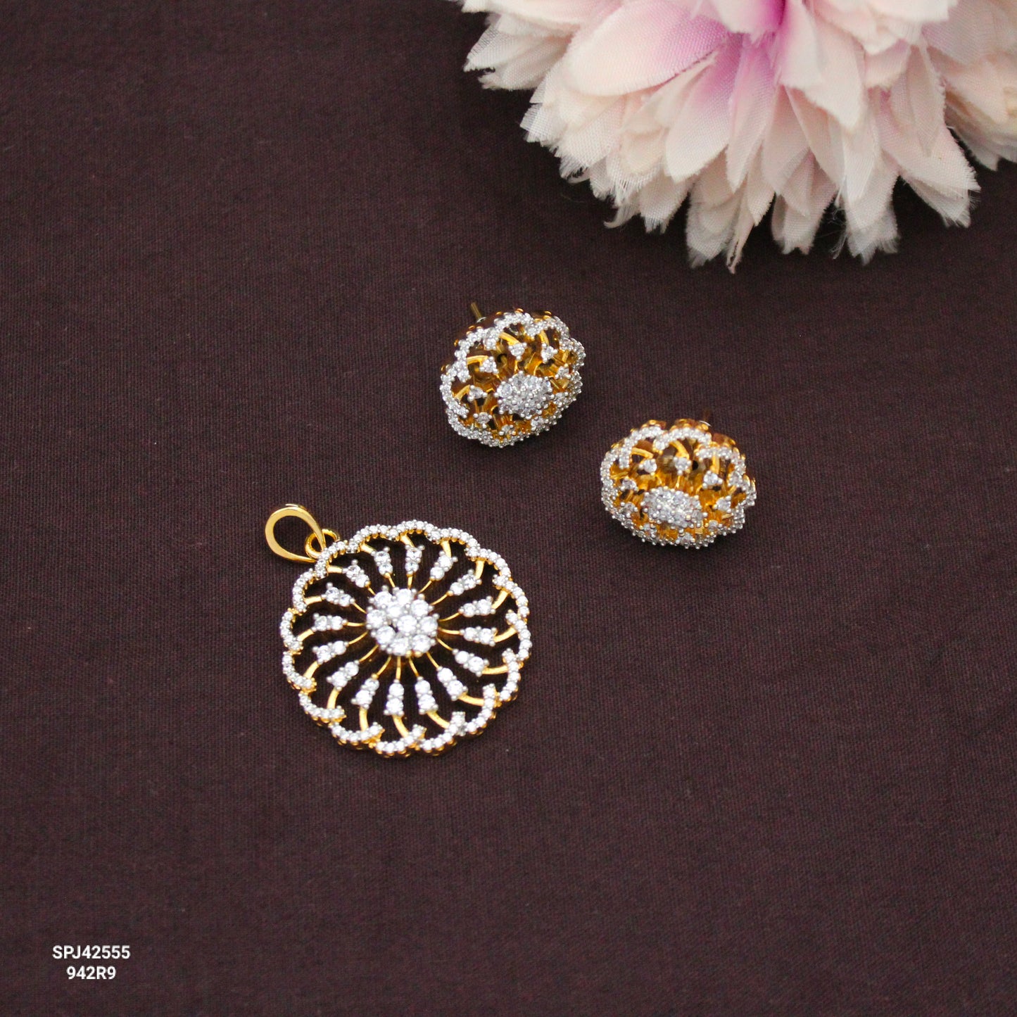 42555 GJ White  Fancy Pendant Set
