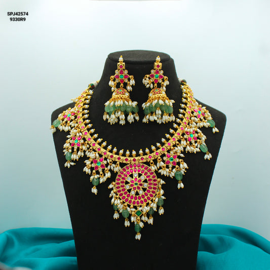 42574 Jadau Guttapusalu Short Necklace Set