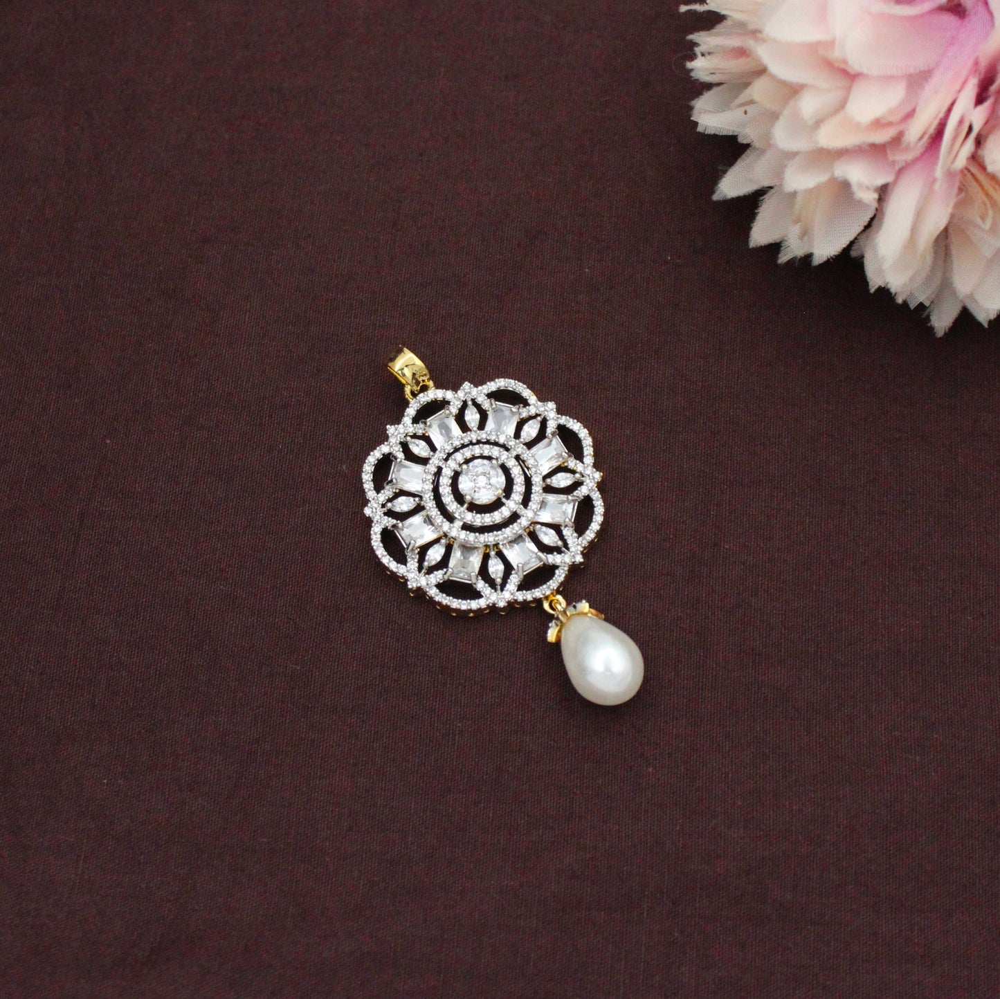 GJ Full White Pendant Set