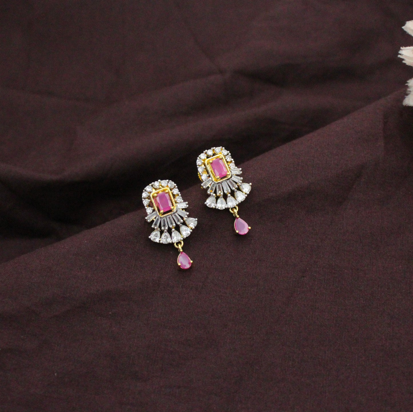 Diamond Look Square Stone Pendant Set