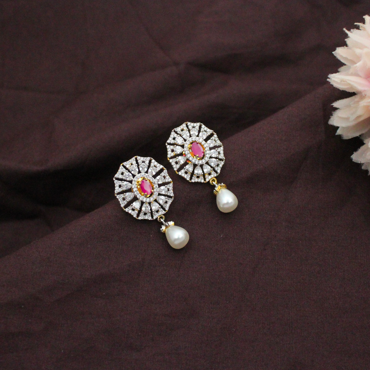 38684 GJ Round Pendant Set Red