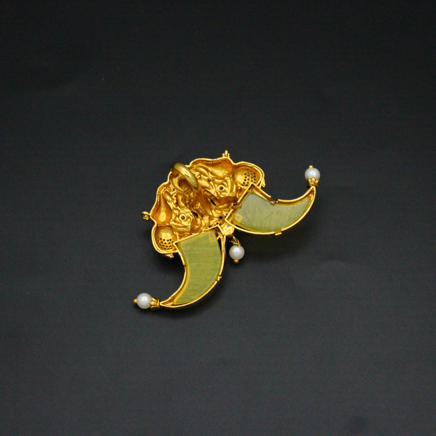 42580 Laxmi Tiger Nail