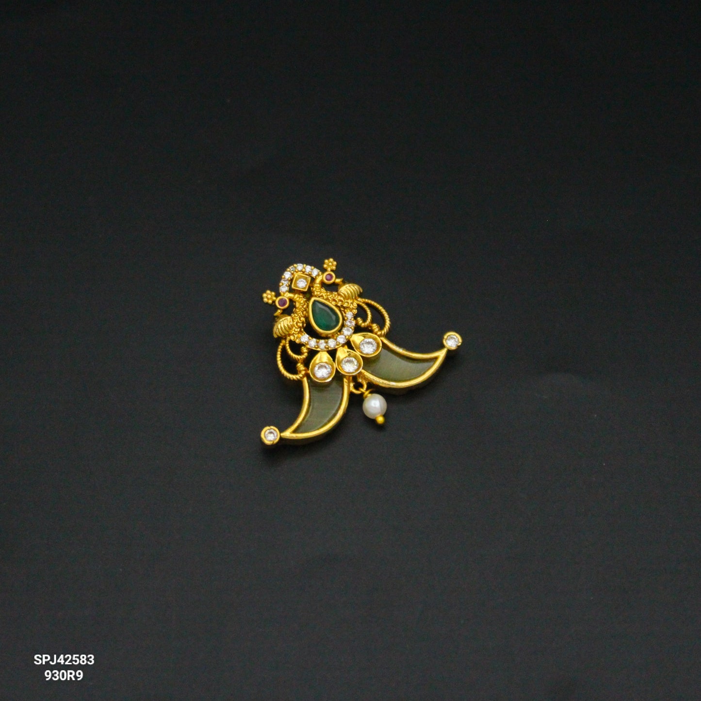 42583 Peacock Green Small Tiger Nail