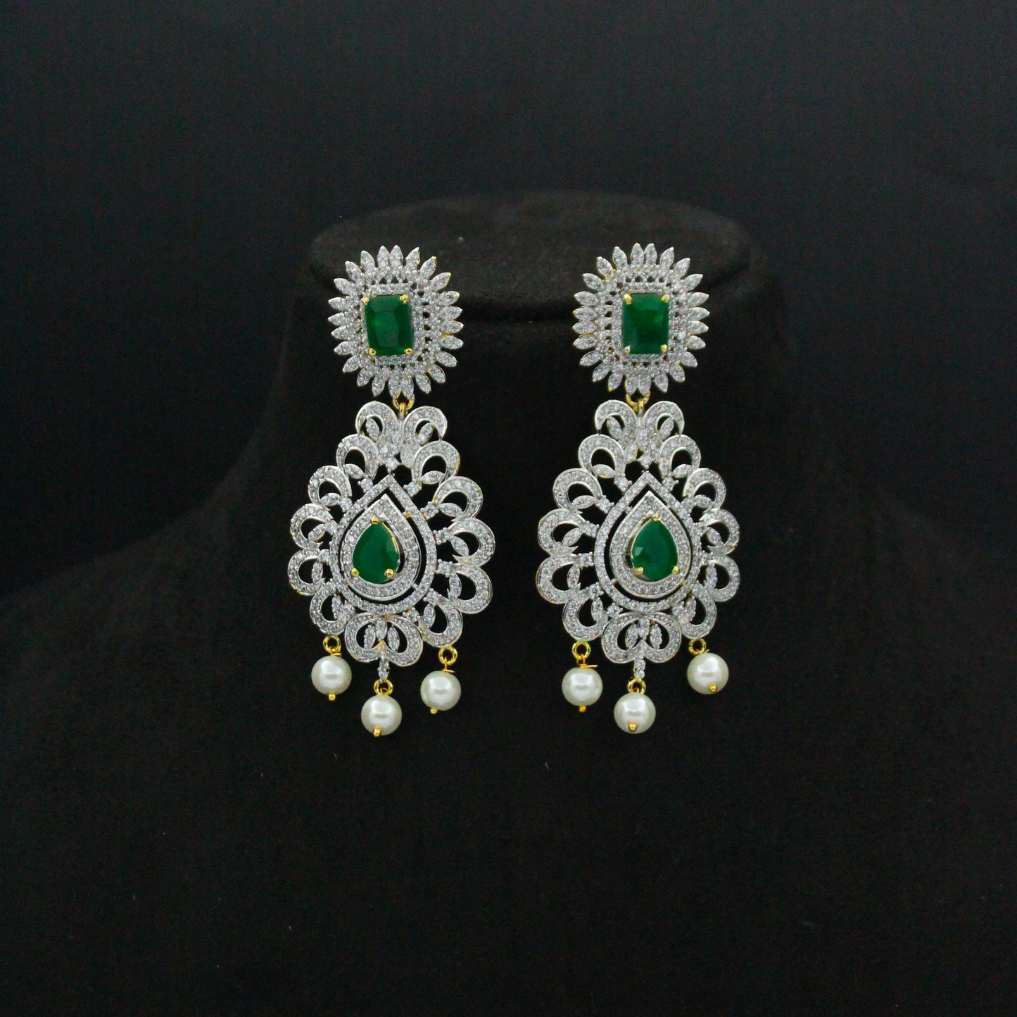 41027 Green CZ Stone GJ Short Necklace Set with Earrings