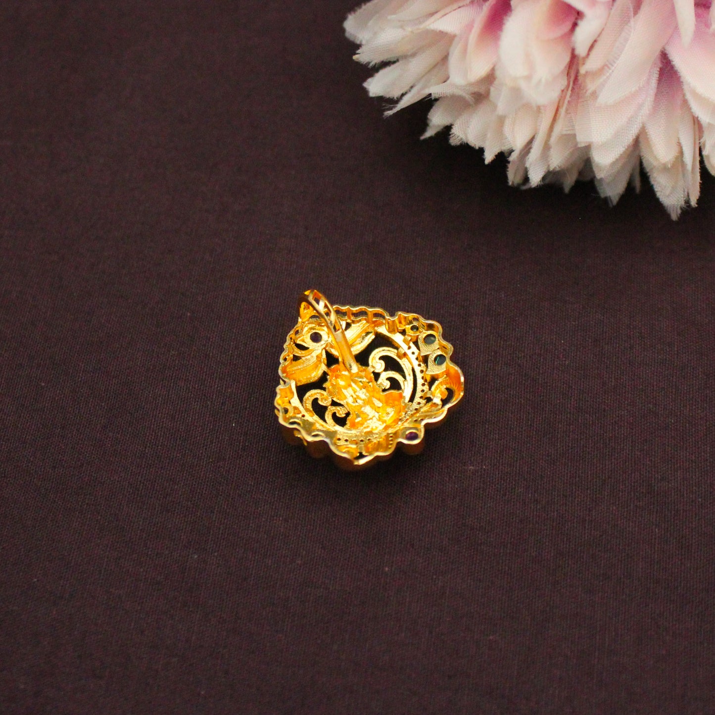 42685 Nakshi Small Locket