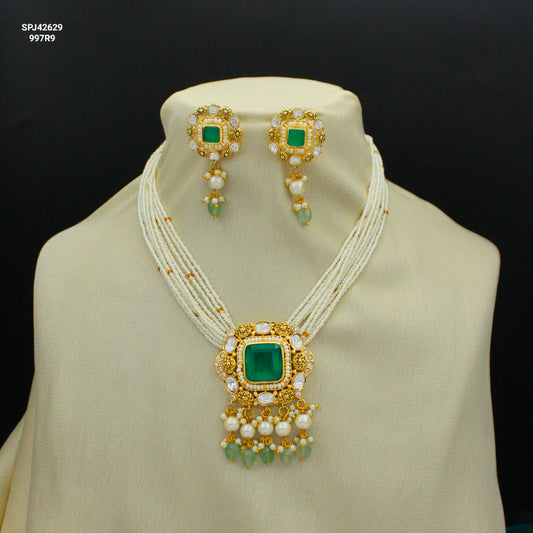 42629 Victorian Poth Choker Square Green Necklace With Push Back Earrings