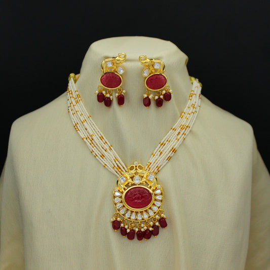 42628 Victorian Poth Choker Red Necklace With Push Back Earrings