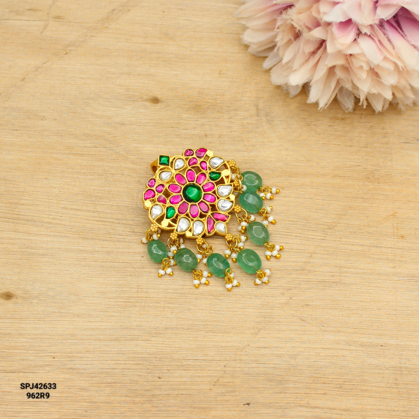 42633 Jadau Locket