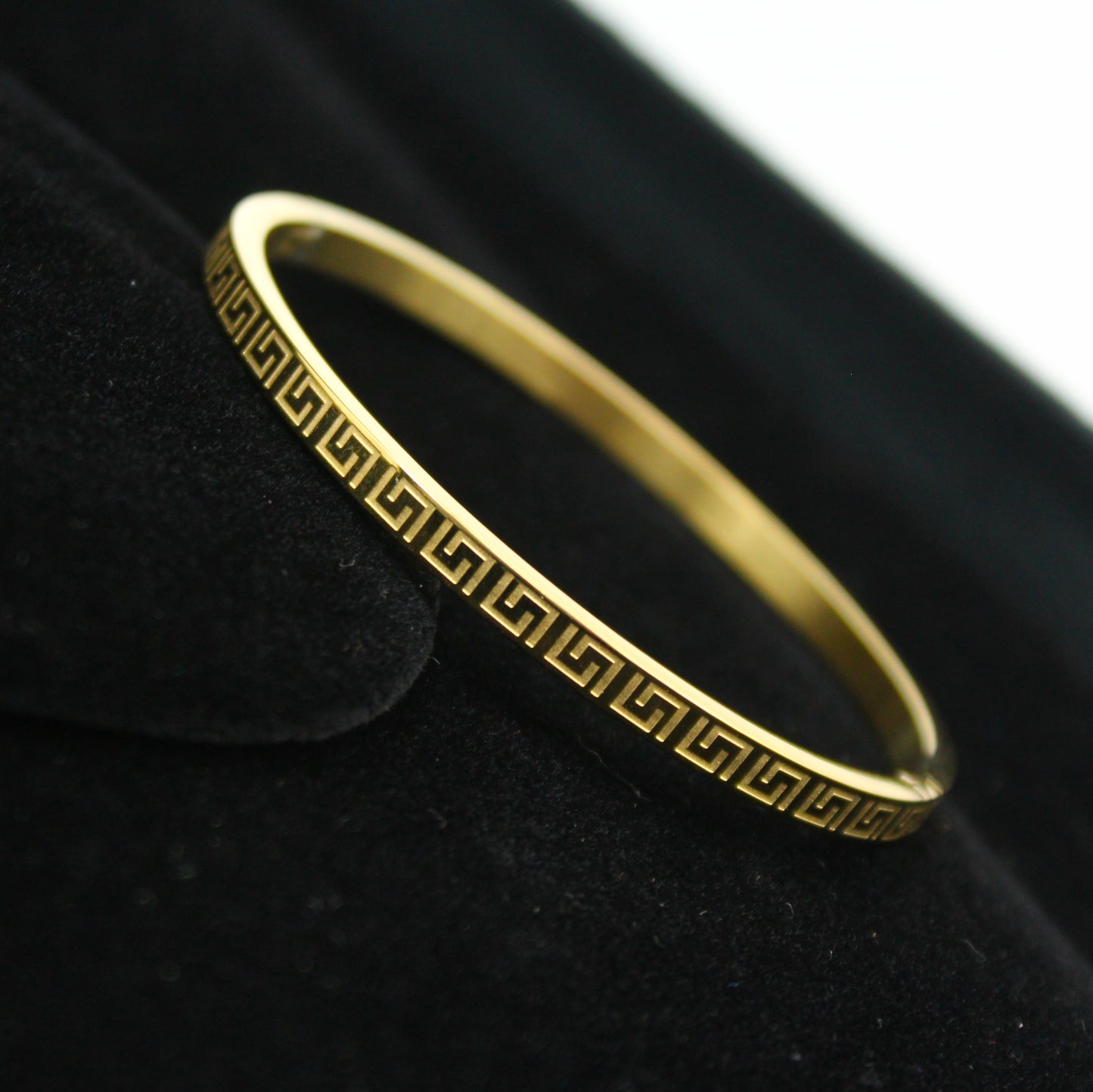 Stylish Gold Plated Kada