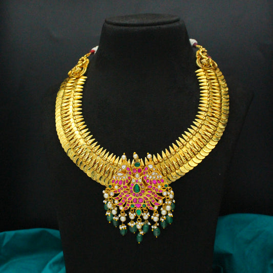 Nakshi Laxmi Short Kasulu With Peacock Jadau Locket