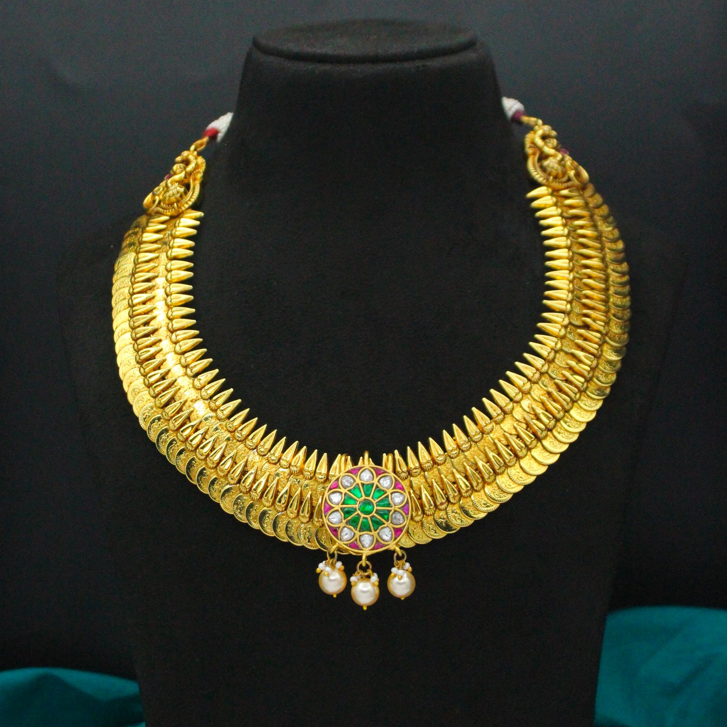 Nakshi Laxmi Short Kasulu With Jadau Locket