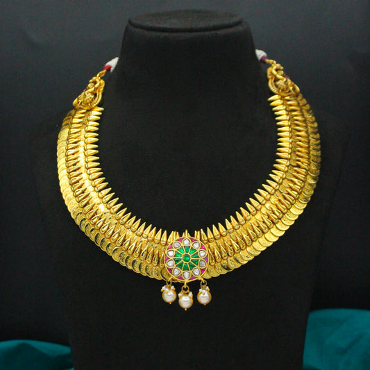 Nakshi Laxmi Short Kasulu With Jadau Locket