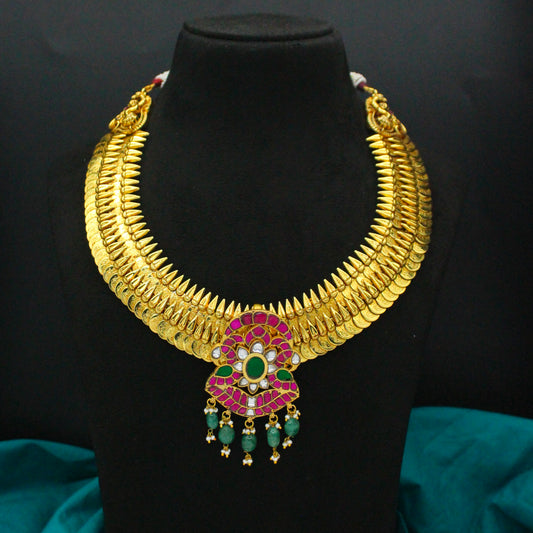 41563 Nakshi Kasulu With Jadau Peacock Locket