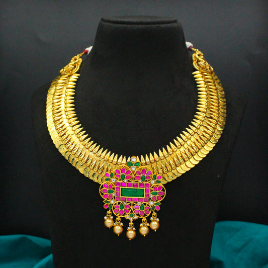 42438 Nakshi Kasulu With Jadau Locket