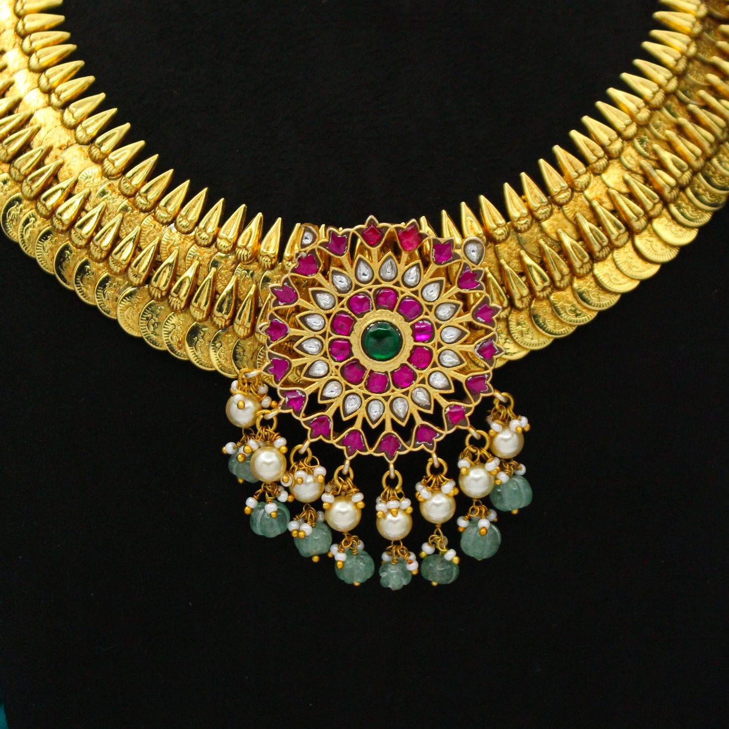 Nakshi Laxmi Kasulu With Jadau Floral Locket