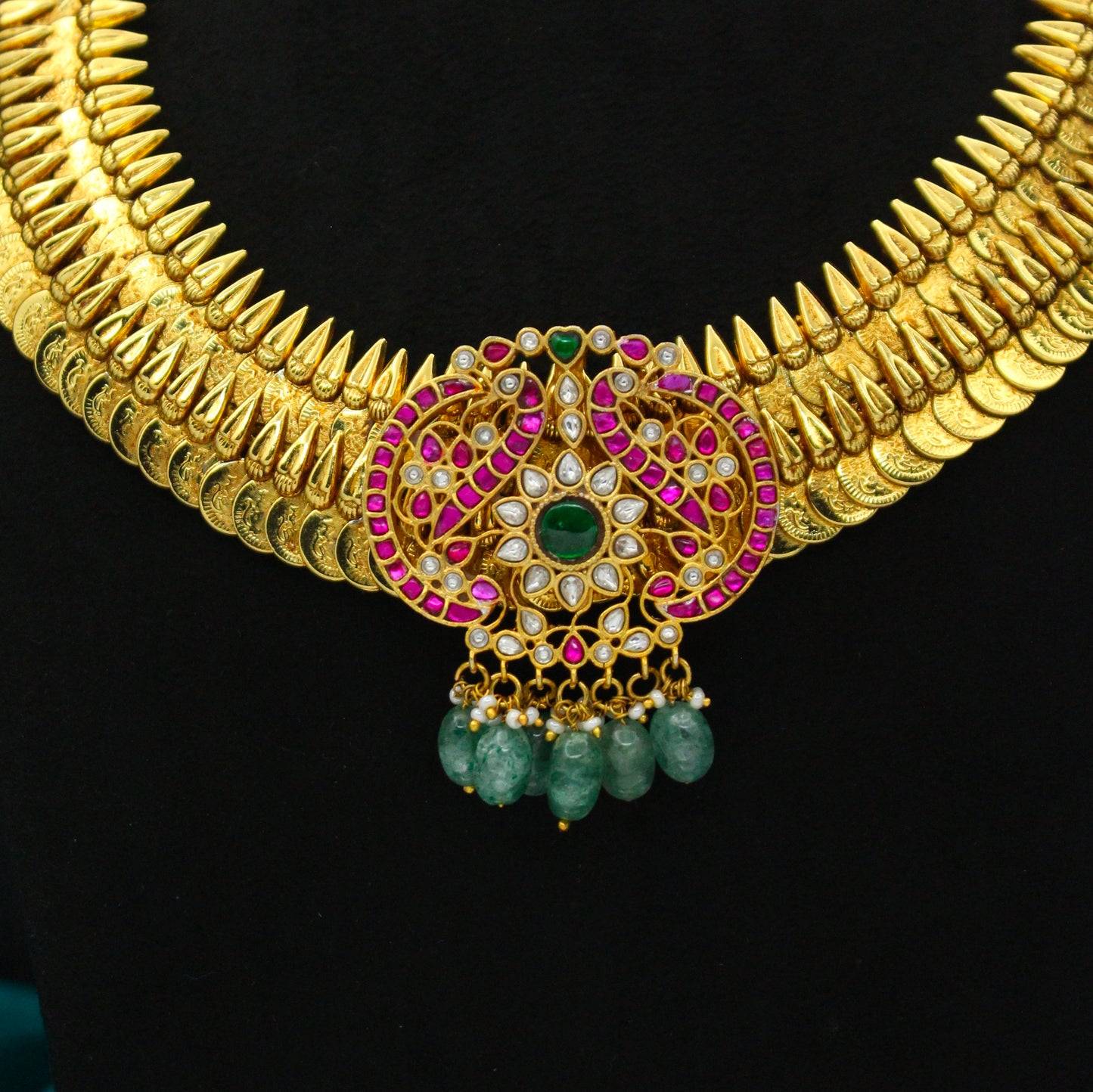 Nakshi Kasulu Laxmi Short With Jadau Double Peacock Locket