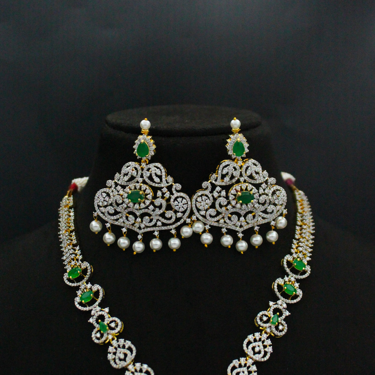 39506 Green CZ Stone GJ Short Necklace Set with Earrings