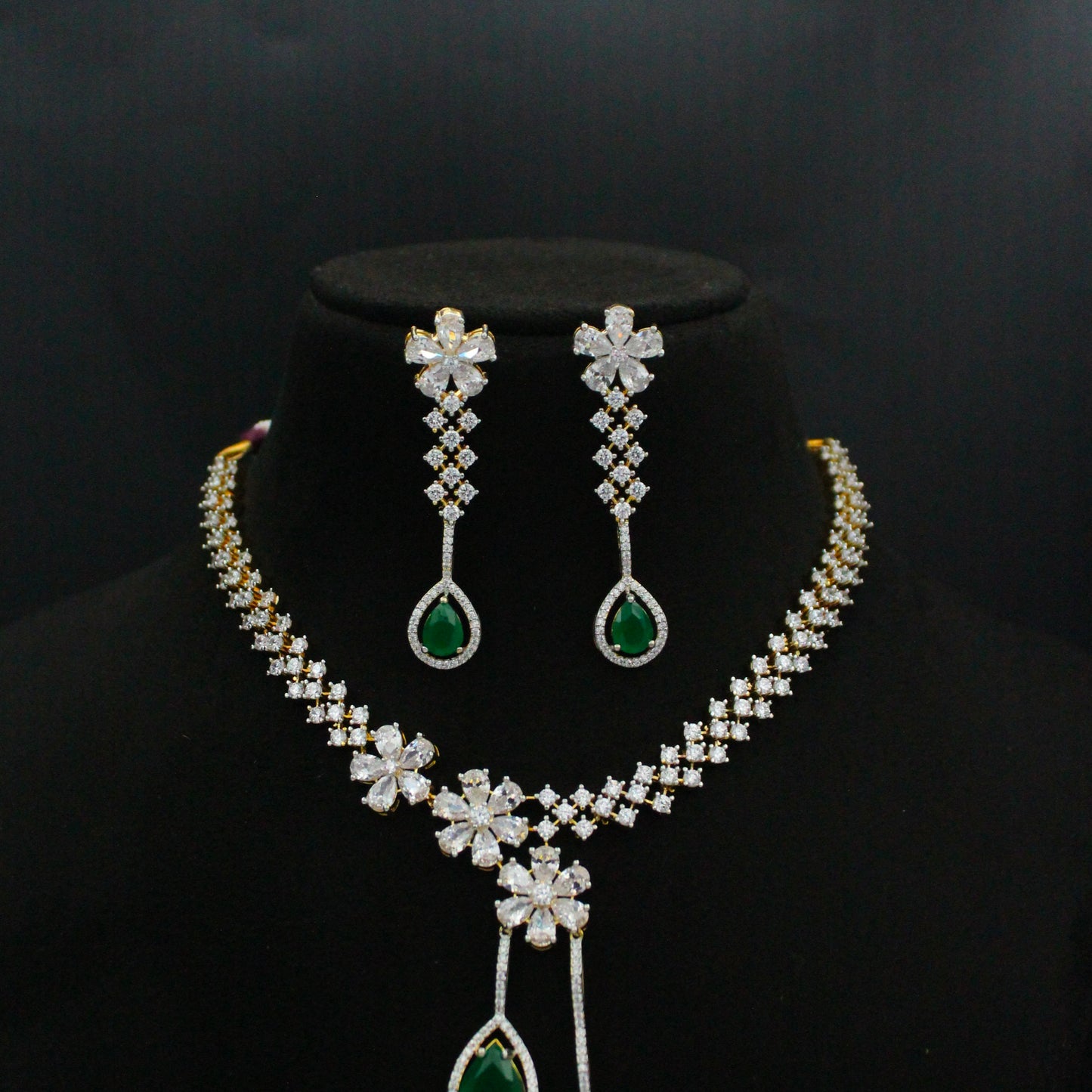 41519  GJ Fancy Short Necklace Set Green