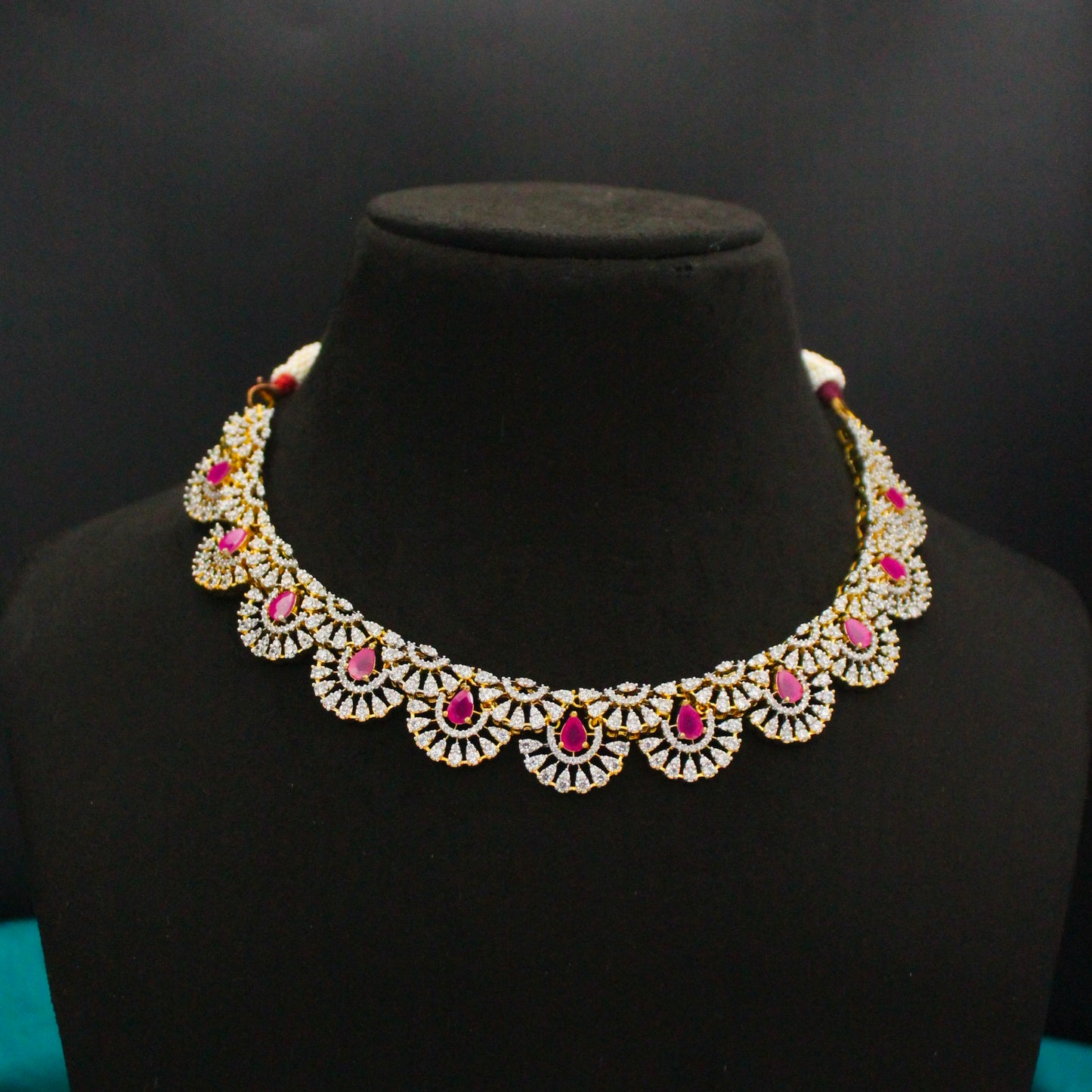 39031 Red CZ Stone GJ Short Necklace Set with Earrings