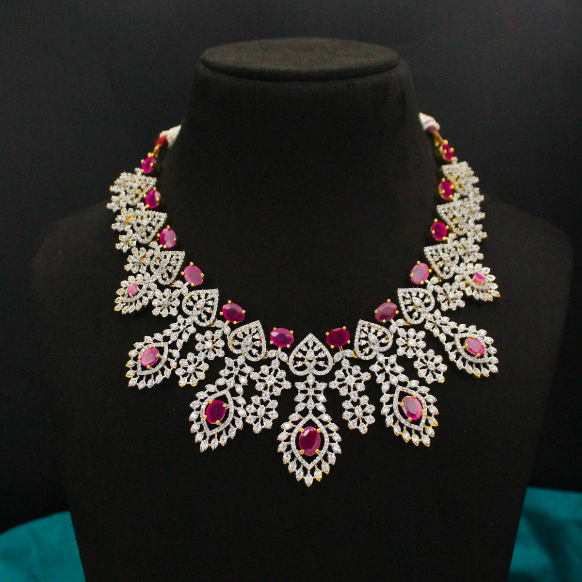 Diamond Look Red Heart Necklace Set SP-40491
