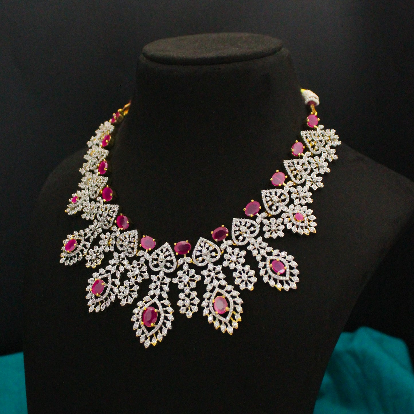Diamond Look Red Heart Necklace Set SP-40491
