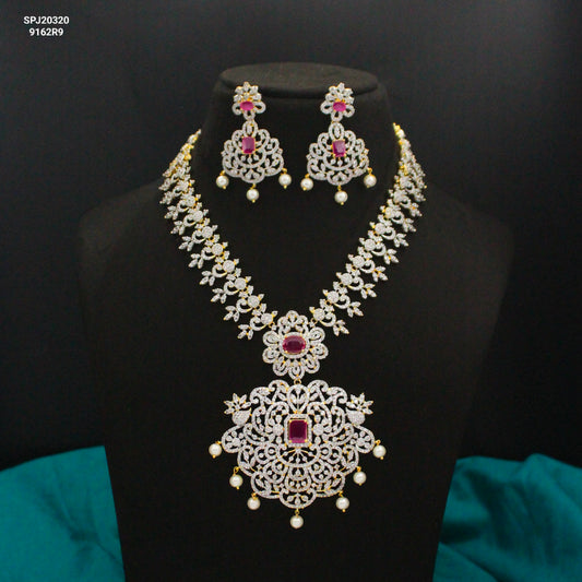 Gj Broad Pendant Fancy Necklace