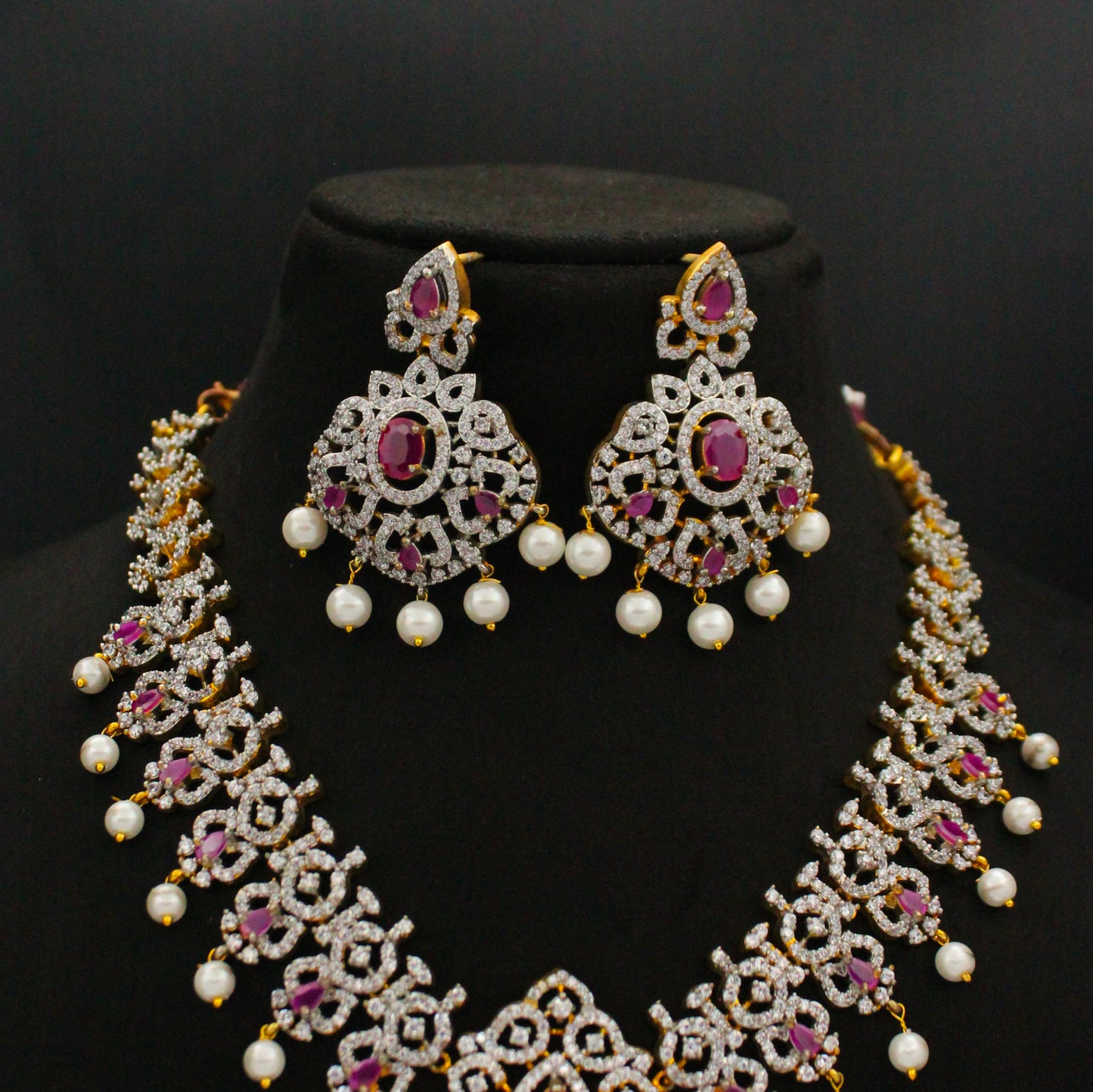 38470 GJ Short Ruby Necklace Set With Screw Back Earrings