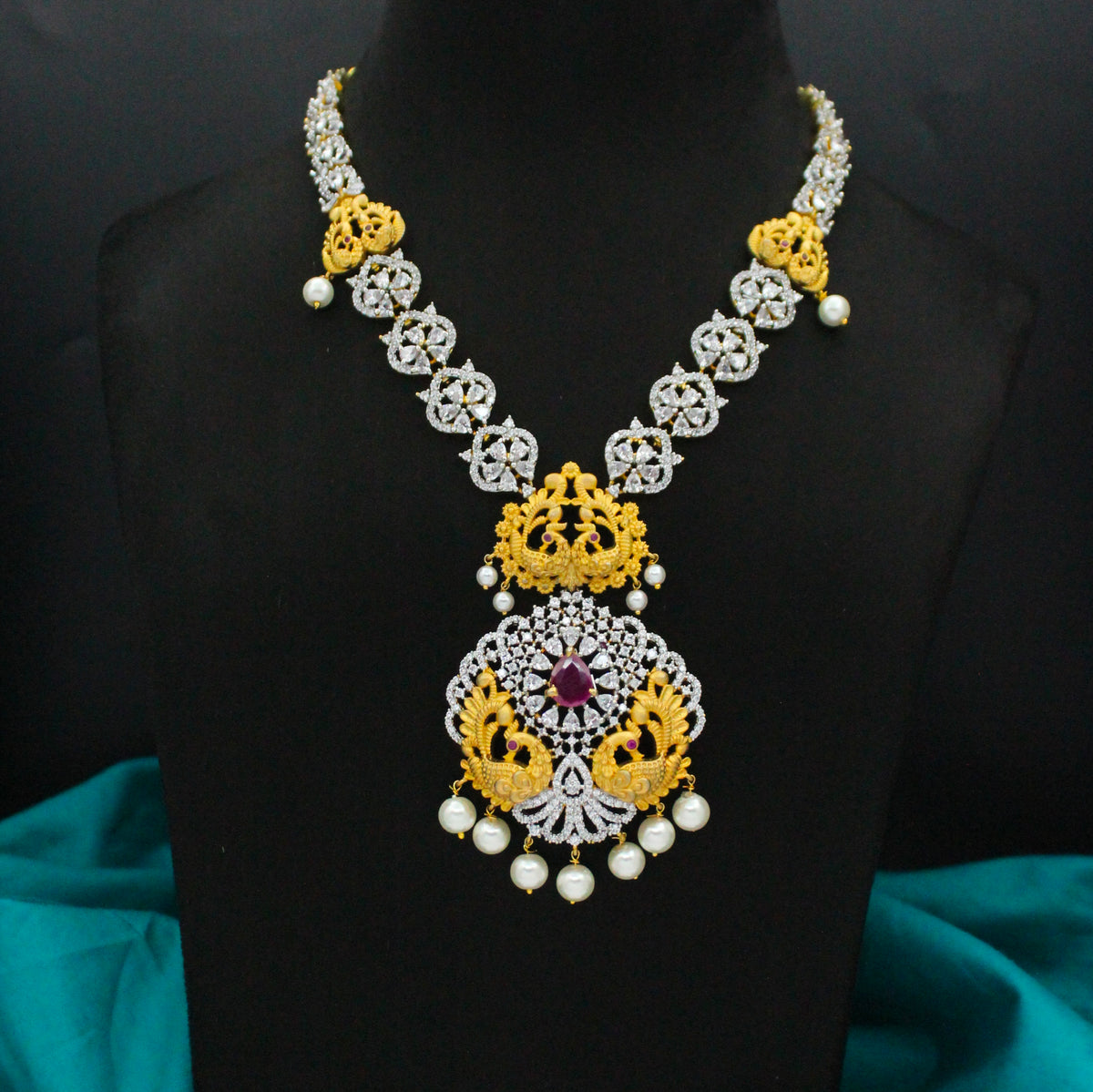 Diamond Look Dual-Tone Short Necklace SP-4015