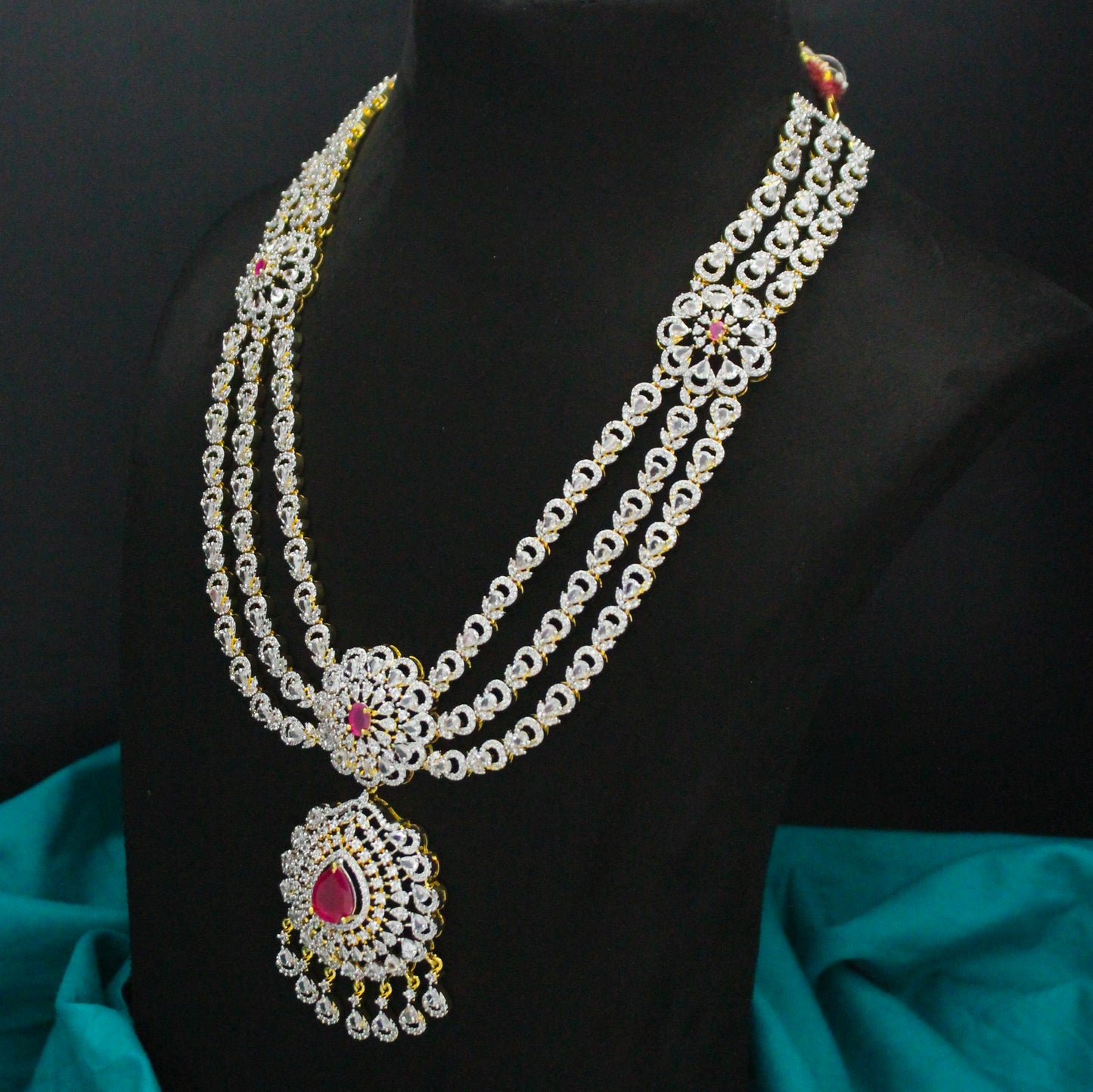 Diamond Look 3-Layer Red Long Necklace Set SP-40486