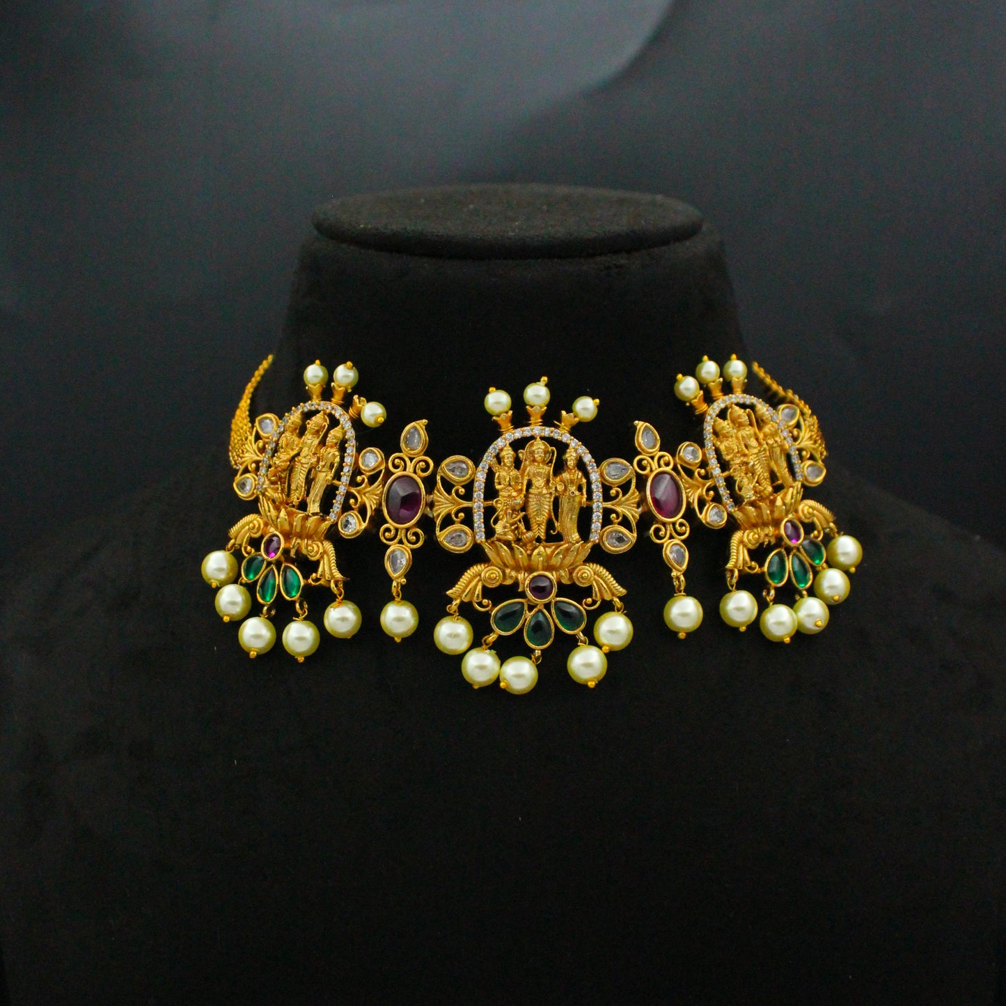 3376 Nakshi Ramaparivar Short Necklace Set