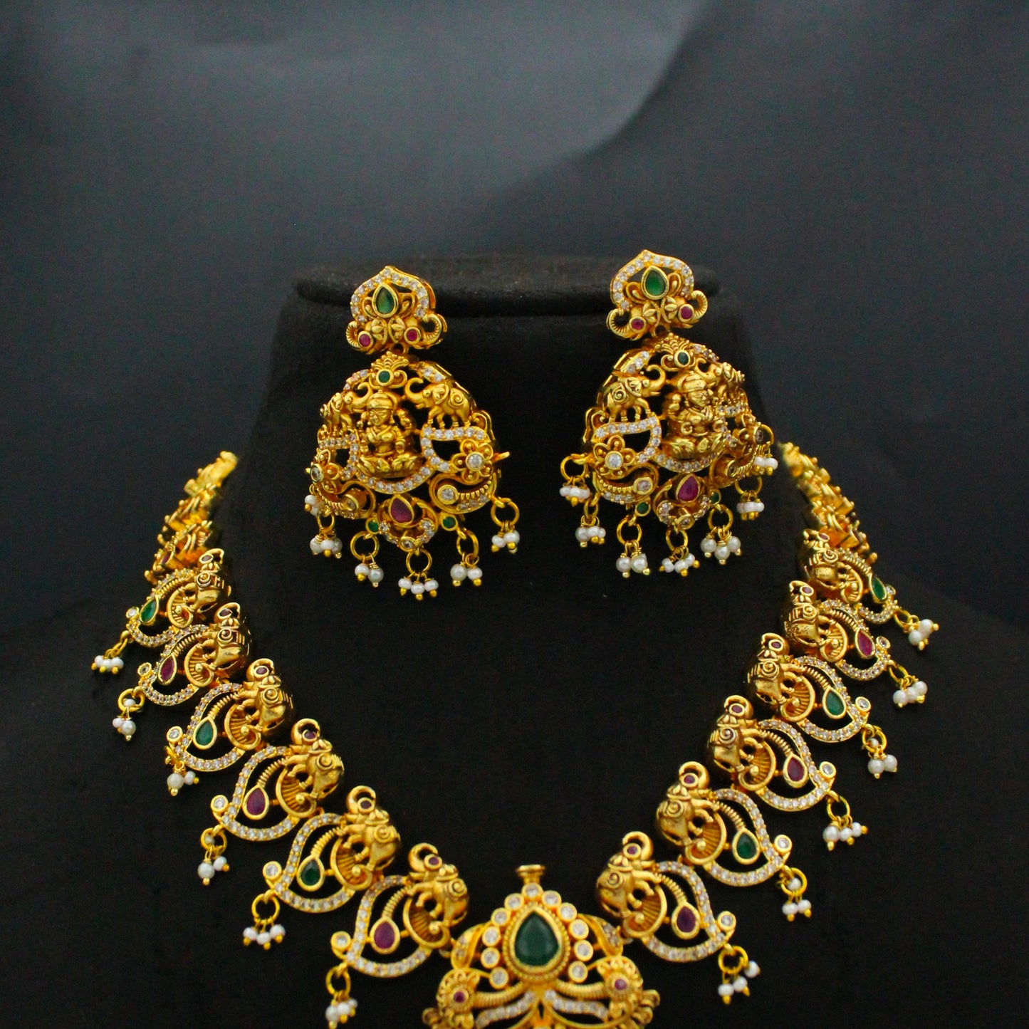 40934 Nakshi Laxmi Multi Short Necklace Set