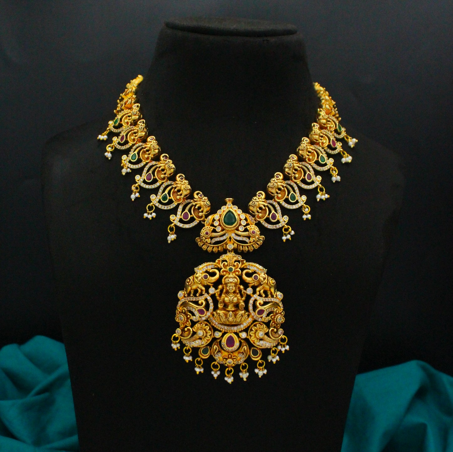 40934 Nakshi Laxmi Multi Short Necklace Set