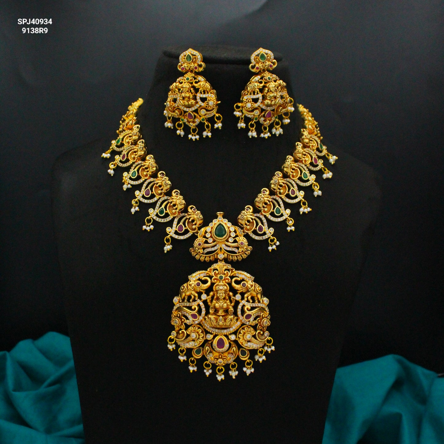 40934 Nakshi Laxmi Multi Short Necklace Set