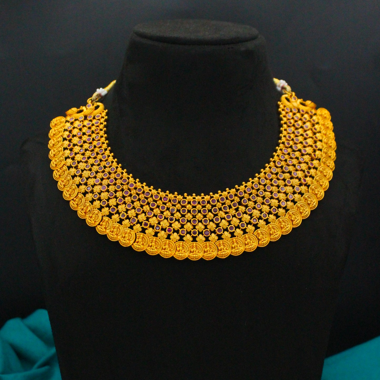 3261 Nakshi Laxmi Kasulu Broad Necklace Short With Push Back Earrings