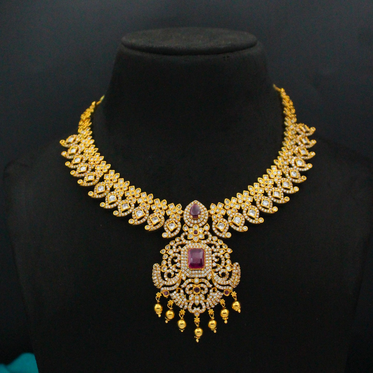 40739 CZ Red Short Necklace With Golden Balls