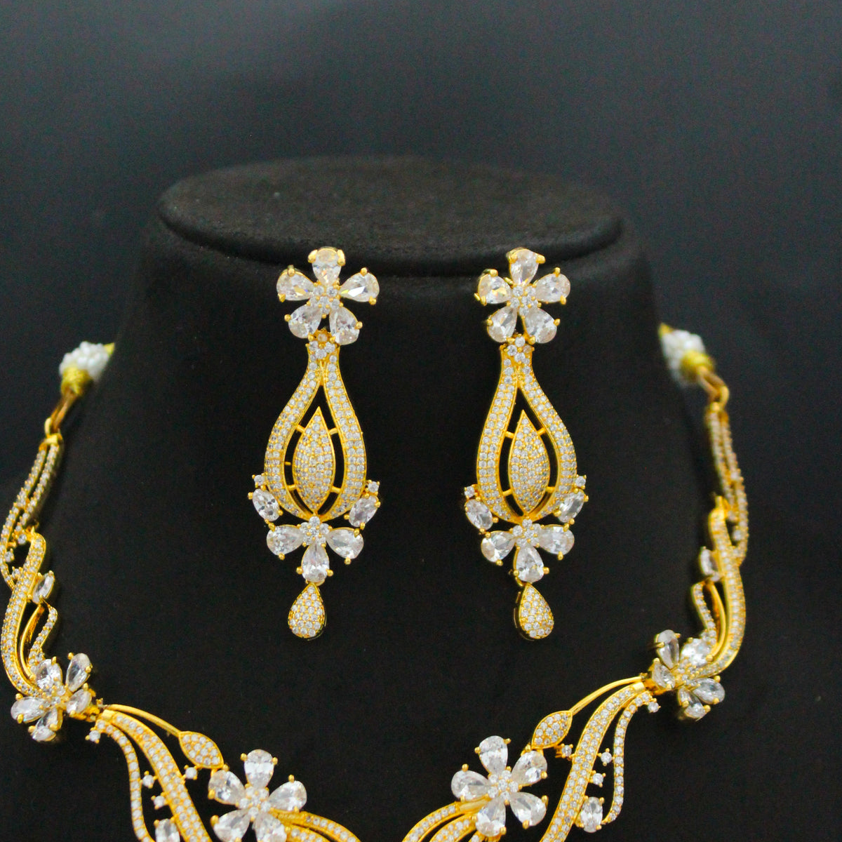 16271 CZ Full White Fancy Short Necklace Set