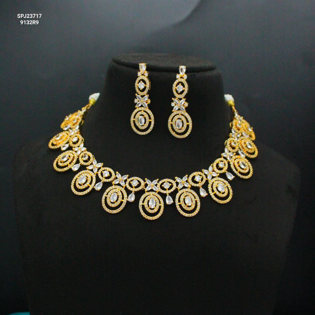 23717 CZ Full White Short Fancy Necklace Set