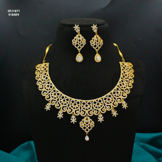 1870 Premium Gold Polish Short necklace with hangings