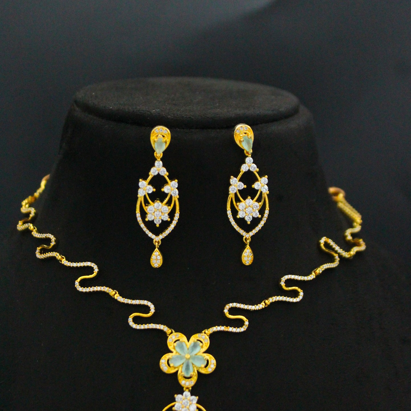 Gold Polish Mint Green AD Stone Short Necklace SP-19606