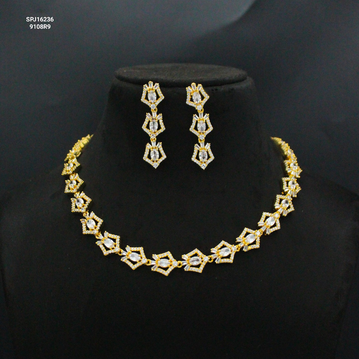 16236 CZ Square Shape White Necklace Set